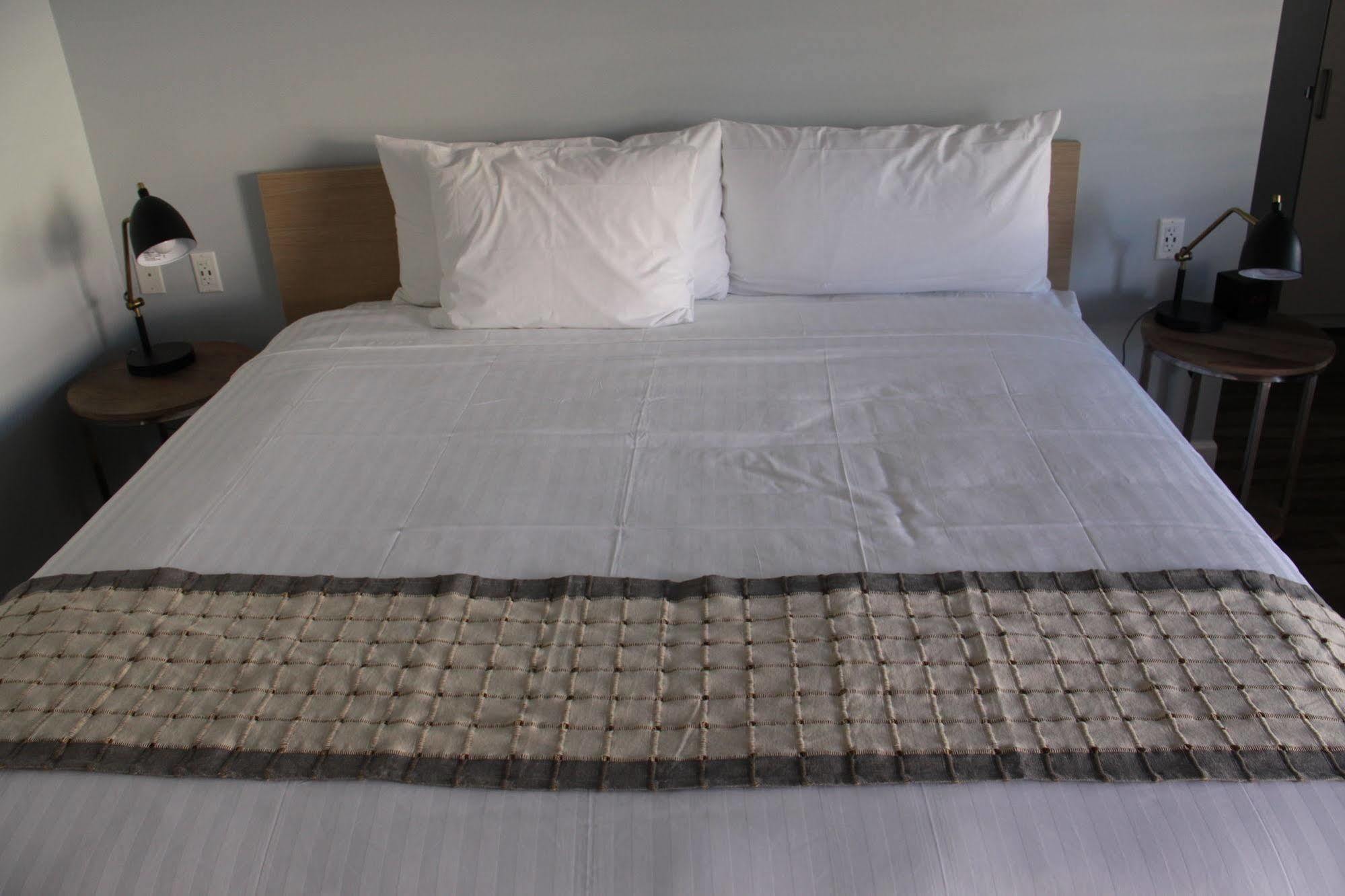 El Royale Gardens Near Universal Hotel 4*